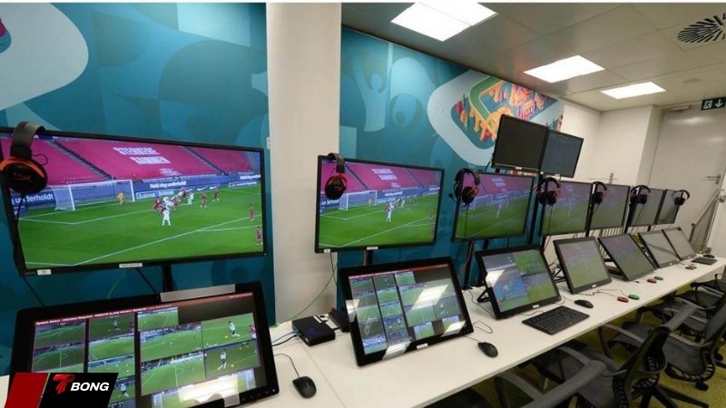 Tương lai VAR và các quy định mới từ IFAB